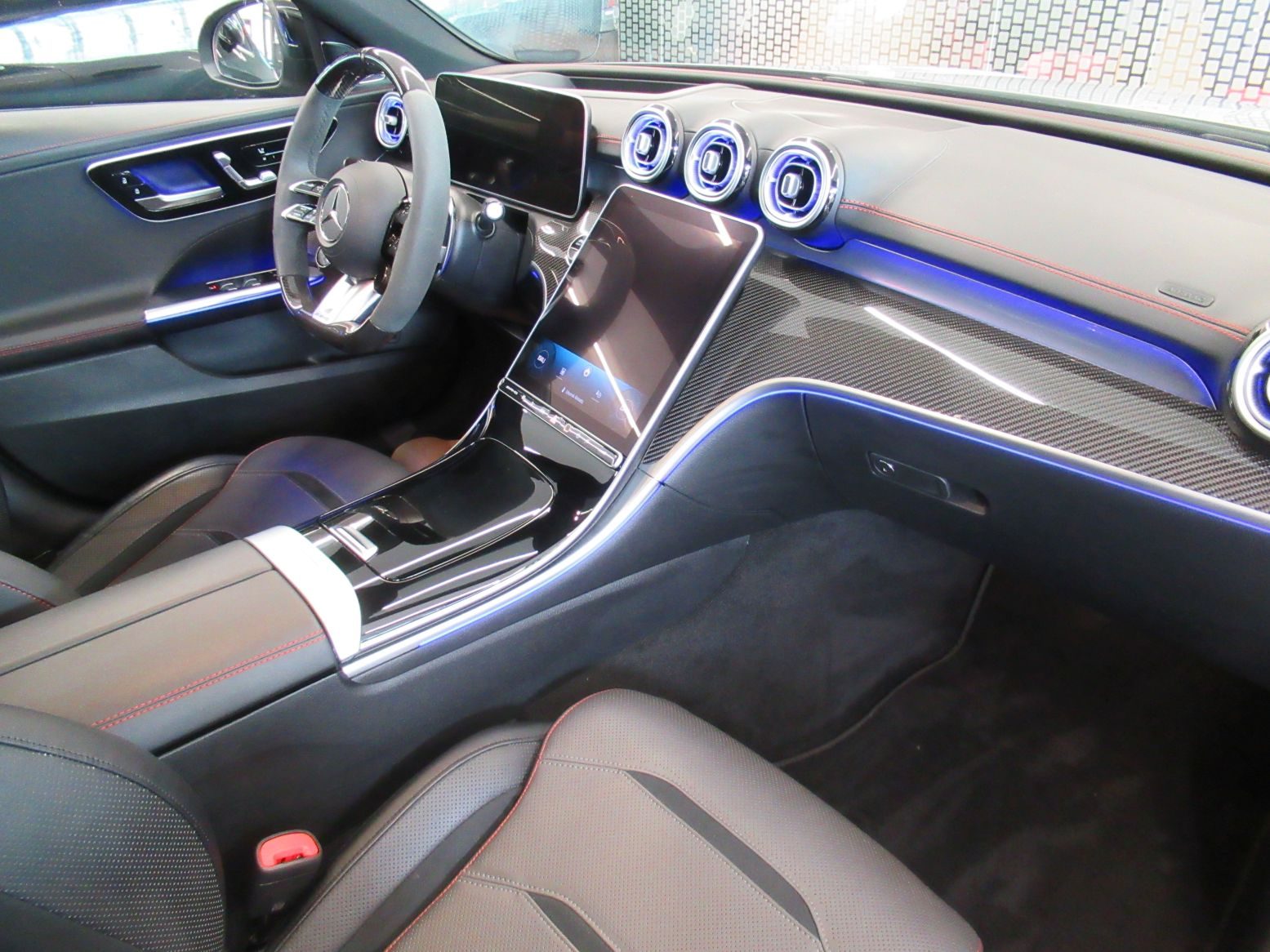 2025 Mercedes-Benz C-klasa — fotografija 11