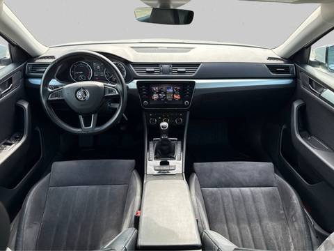 2019 Škoda Superb — sličica 9