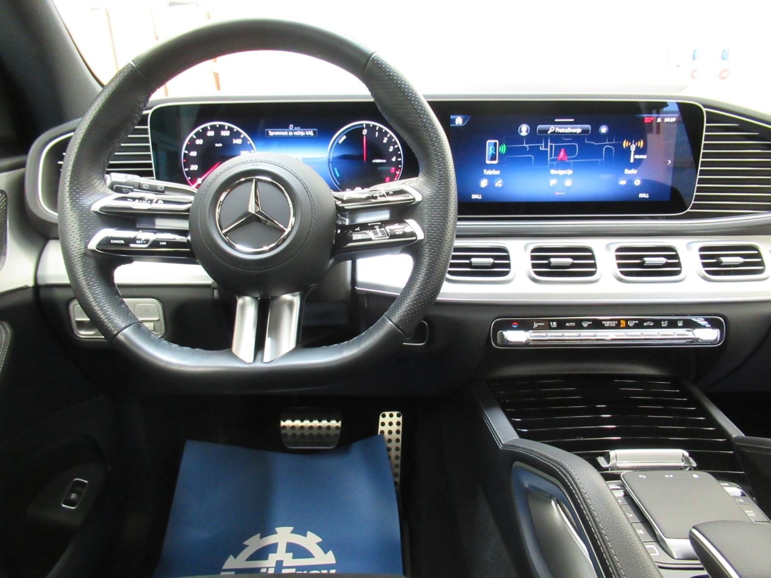 2025 Mercedes-Benz GLE — fotografija 15