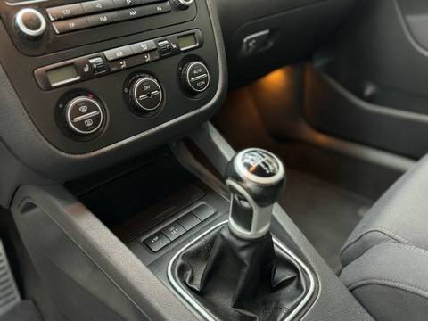 2005 Volkswagen Golf — sličica 9
