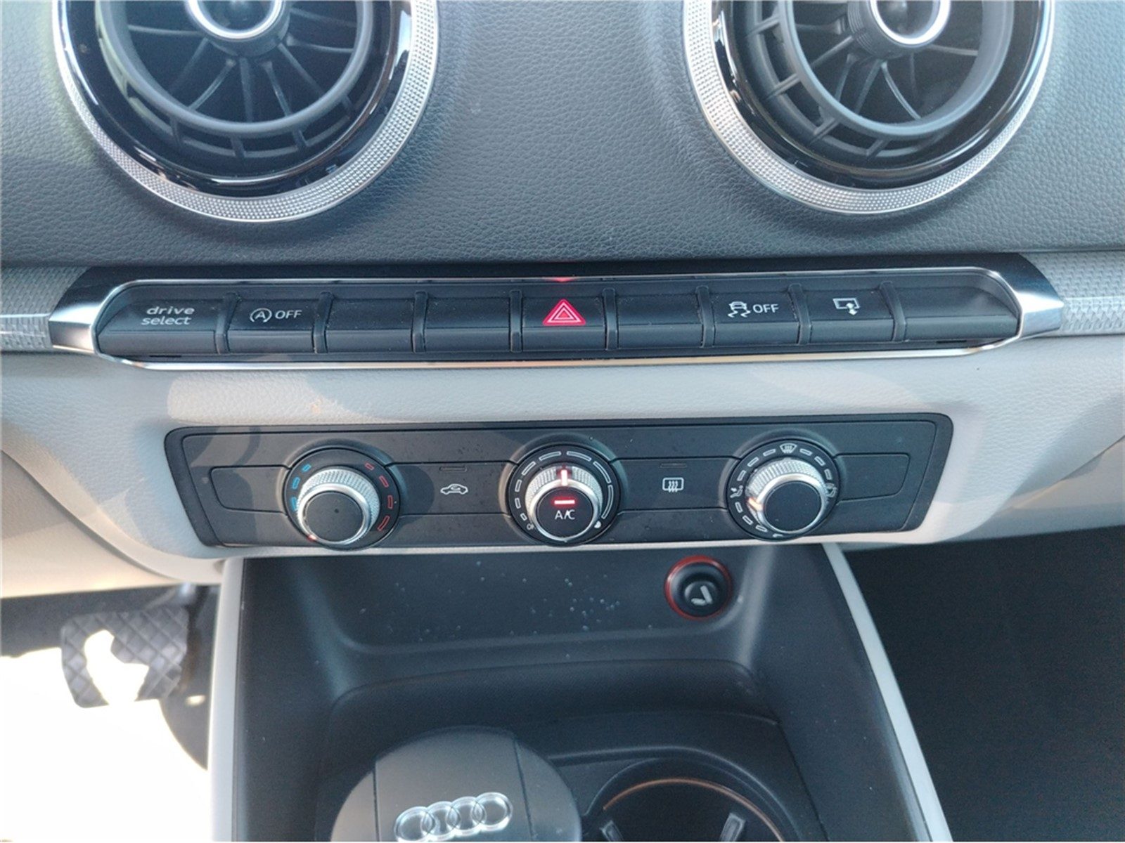 2014 Audi A3 — fotografija 14
