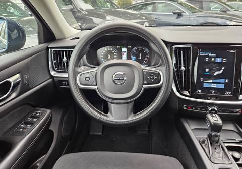 2019 Volvo V60 — sličica 10