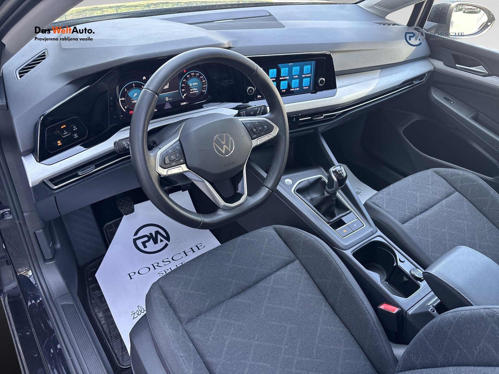 2023 Volkswagen Golf Variant — fotografija 10