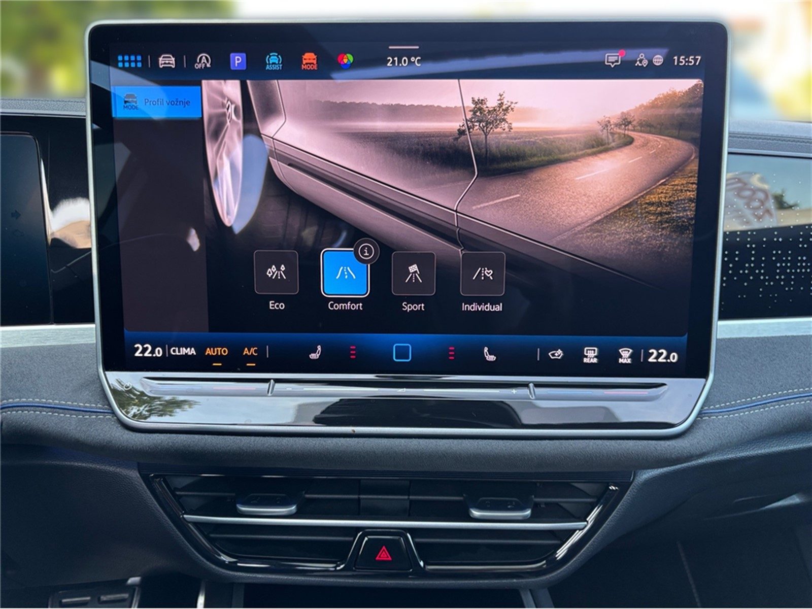 2024 Volkswagen Passat — fotografija 9