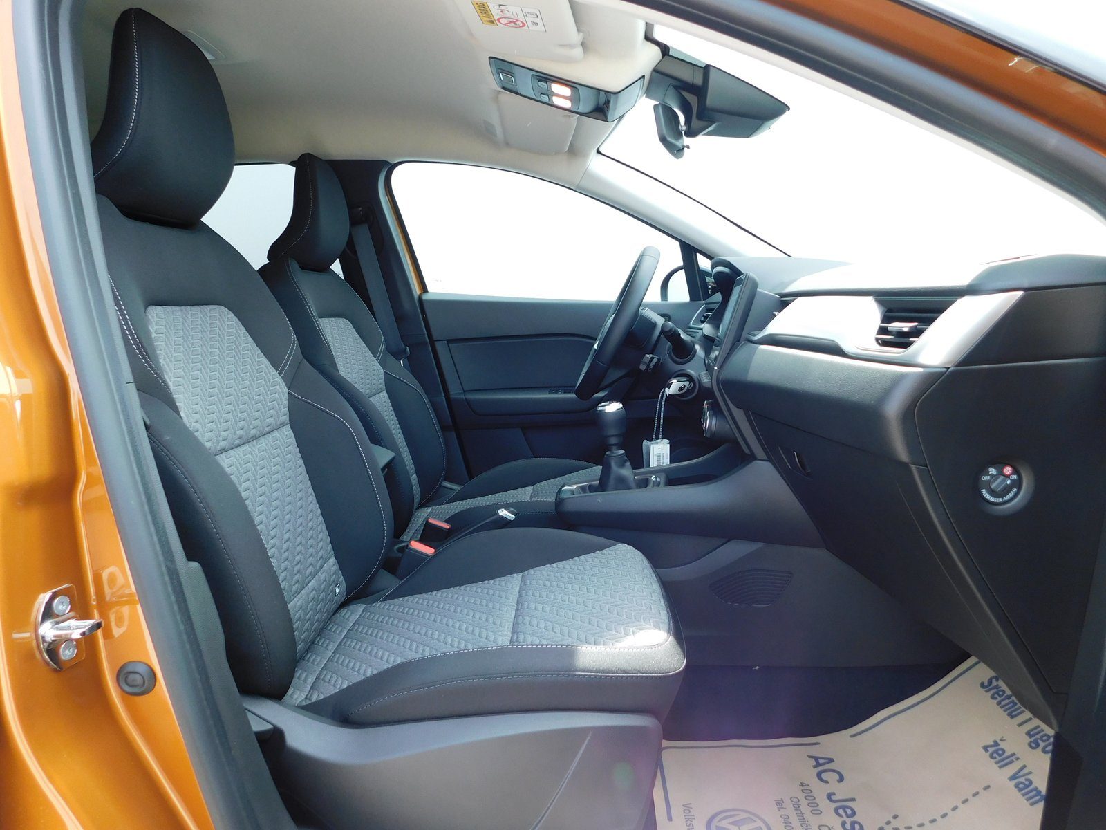 2022 Renault Captur — fotografija 12