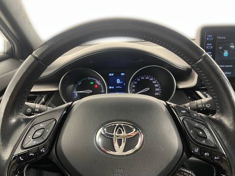 2022 Toyota C-HR — sličica 16