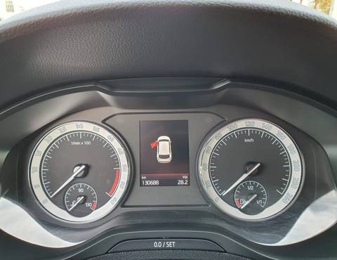 2019 Škoda Karoq — sličica 11