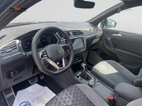 2022 Volkswagen Tiguan R-Line — sličica 8