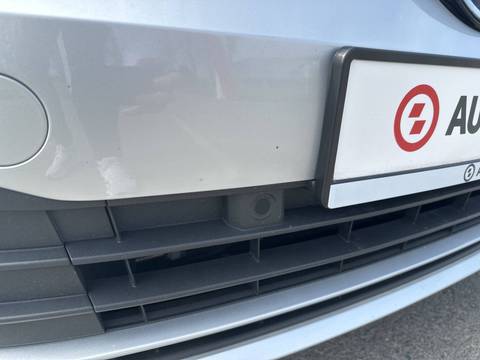 2024 Volkswagen Golf — sličica 13