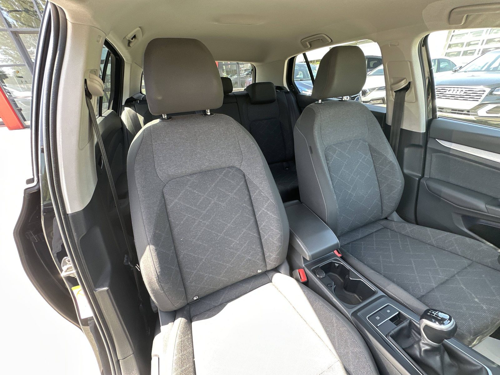 2023 Volkswagen Golf — fotografija 25