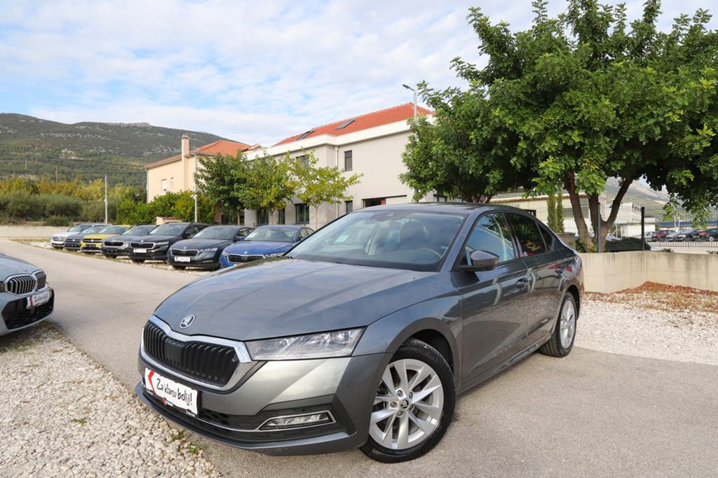 2024 Škoda Octavia — fotografija 13