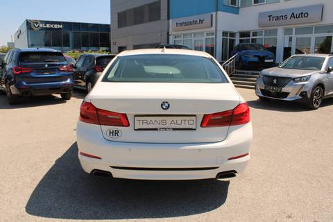 2020 BMW Serija 5 — sličica 6