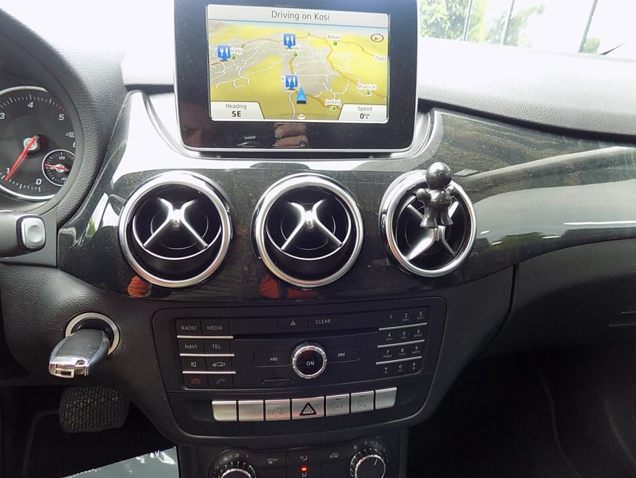 2015 Mercedes-Benz B-klasa — fotografija 14