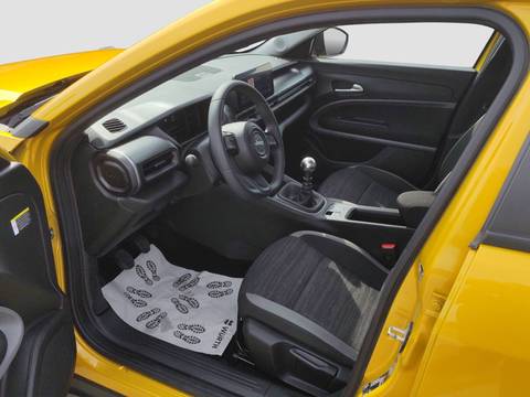 2024 Jeep Avenger — sličica 11