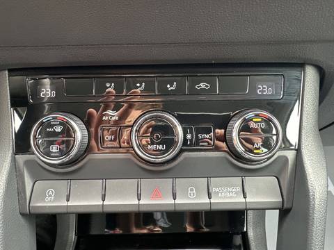 2019 Škoda Karoq — sličica 26