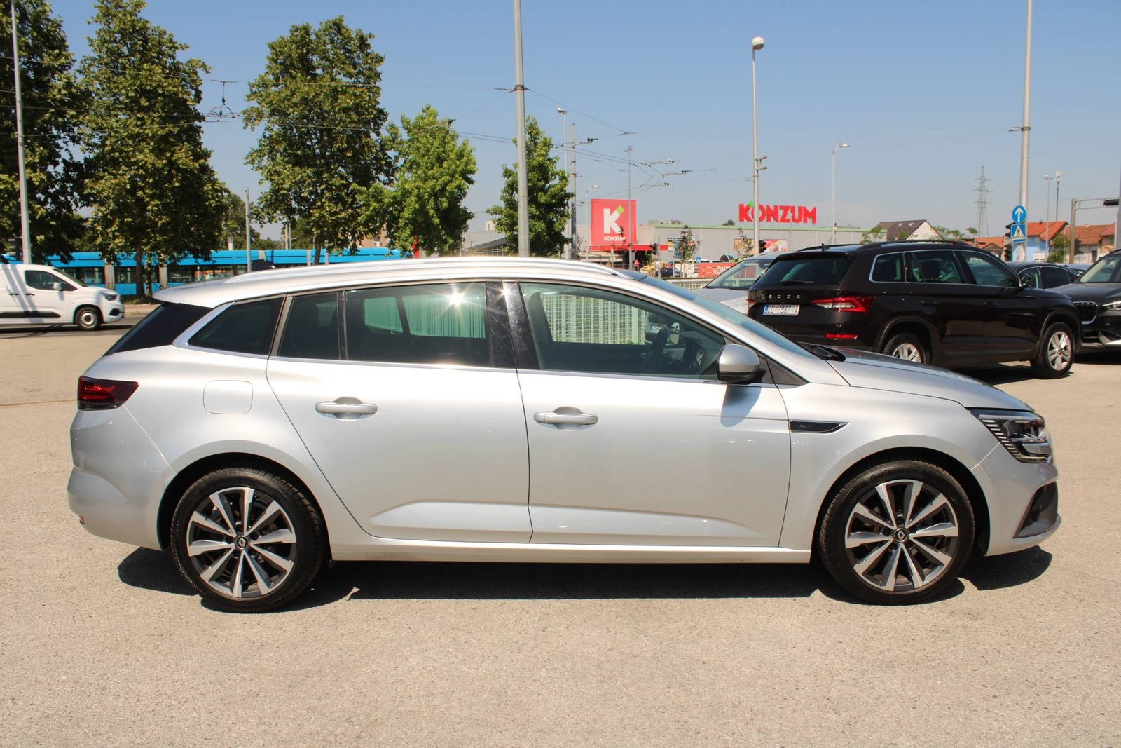 2021 Renault Megane Grandtour — fotografija 4