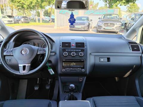 2014 Volkswagen Touran — sličica 10