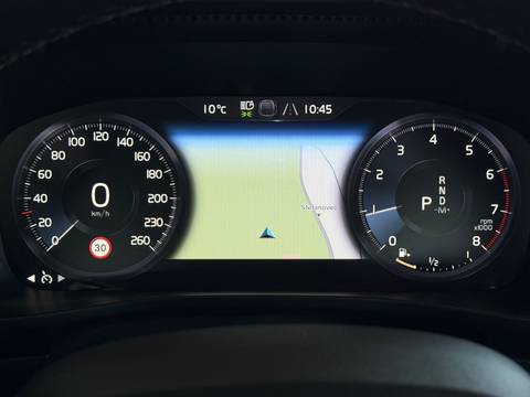 2022 Volvo XC40 — sličica 12