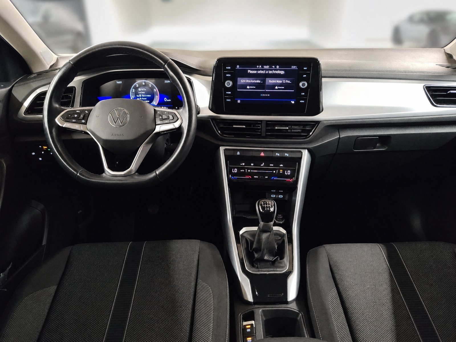 2023 Volkswagen T-Roc — fotografija 20