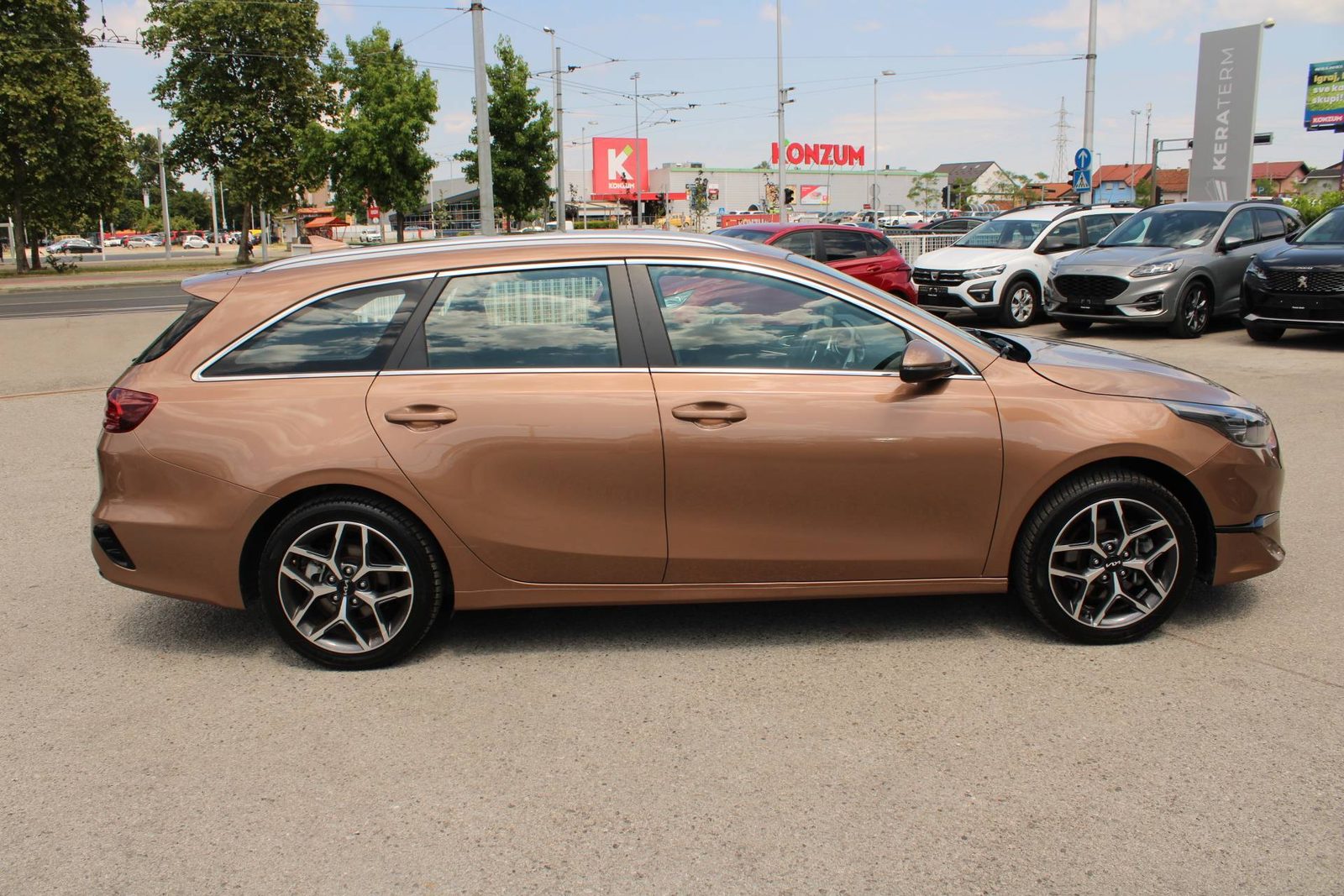 2022 Kia cee'd Sportswagon — fotografija 4