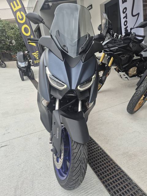 2022 Yamaha X-MAX 300 — sličica 2