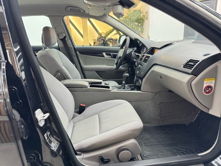 2007 Mercedes-Benz C-klasa — fotografija 20