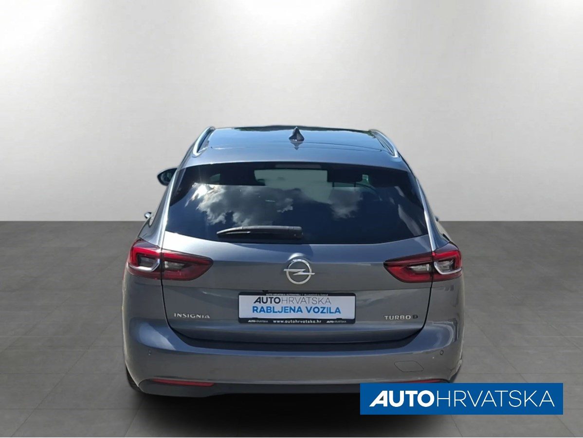 2017 Opel Insignia karavan — fotografija 4