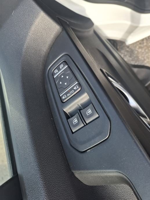 2022 Renault Trafic — fotografija 10