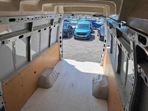 2019 Opel Movano — sličica 19