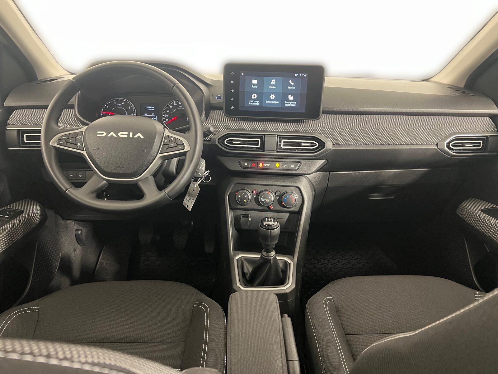 2023 Dacia Sandero — fotografija 18