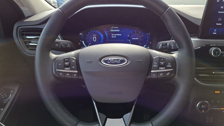 2021 Ford Kuga — fotografija 18