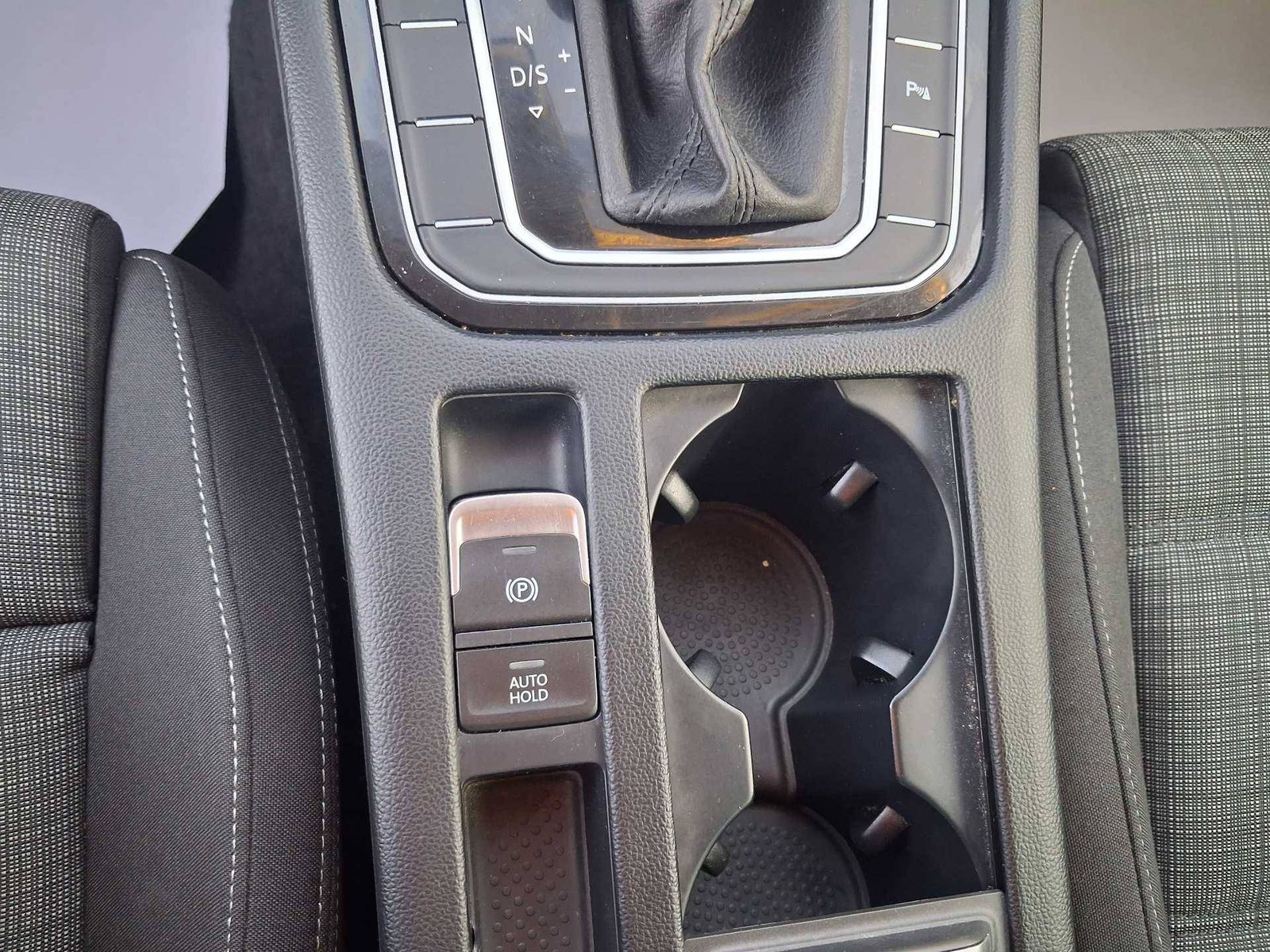 2022 Volkswagen Passat — fotografija 24