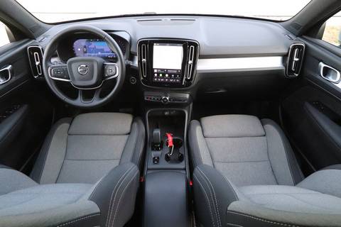 2026 Volvo XC40 — sličica 5