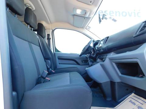 2021 Opel Vivaro — sličica 9