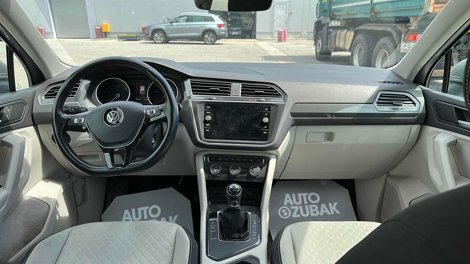2019 Volkswagen Tiguan — fotografija 11