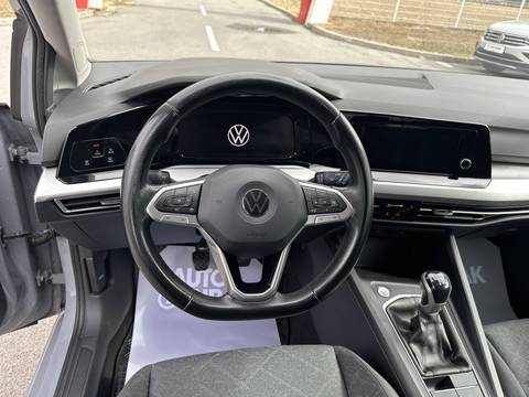 2021 Volkswagen Golf — sličica 27