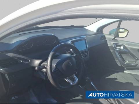 2018 Peugeot 208 — sličica 8