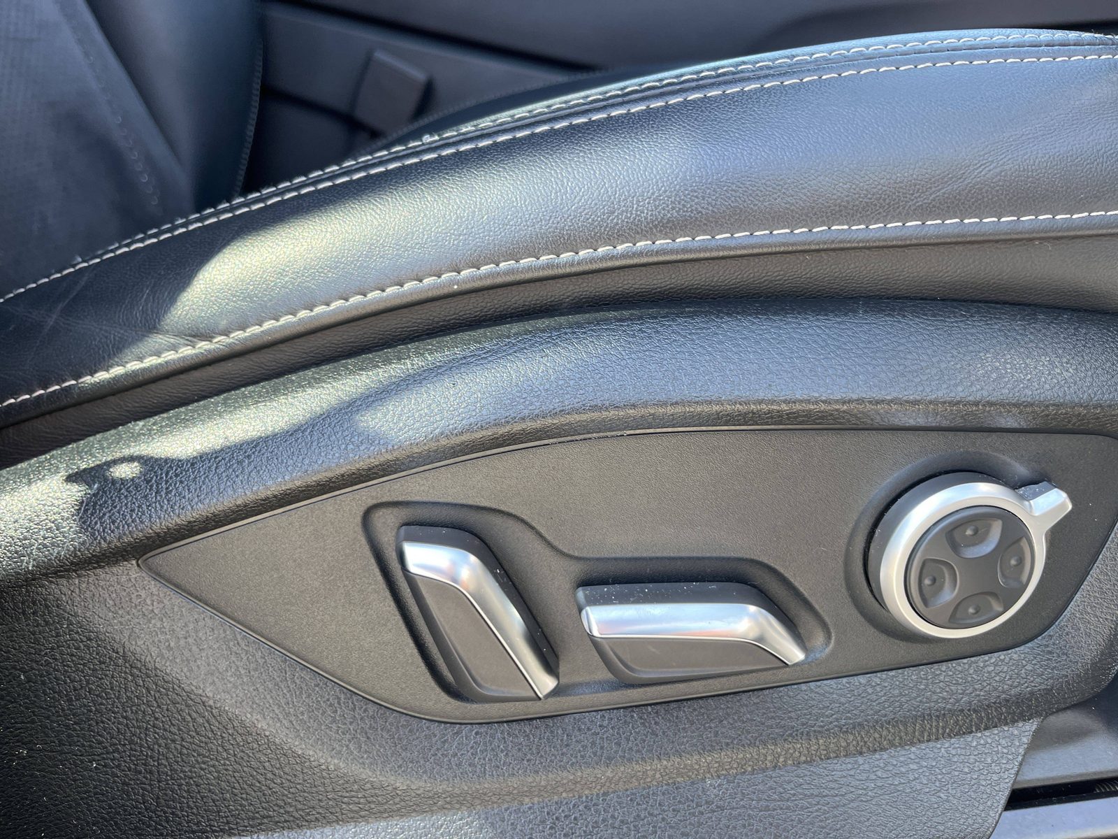 2019 Audi Q7 — fotografija 28