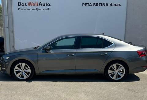 2022 Škoda Superb — sličica 2