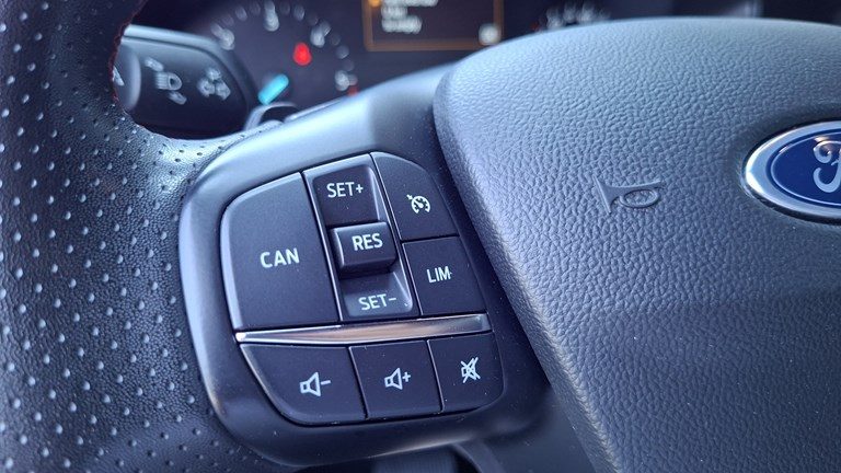2023 Ford Focus — fotografija 17