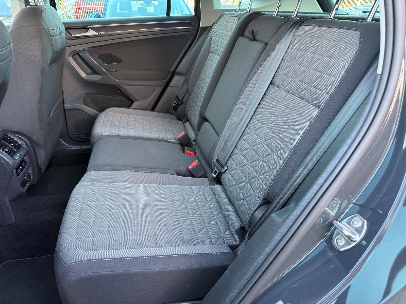 2021 Volkswagen Tiguan — fotografija 25