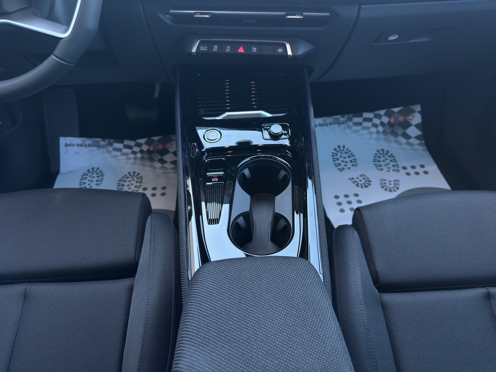 2026 Audi Q3 — fotografija 14