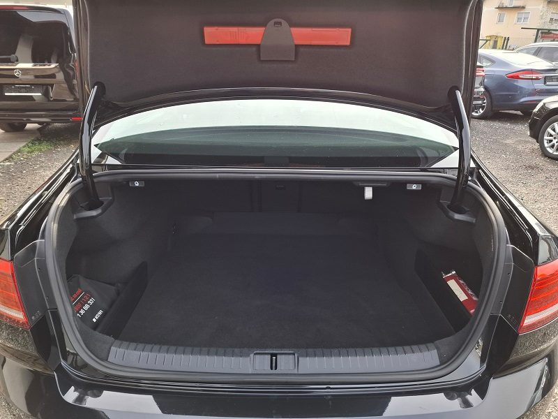 2019 Volkswagen Passat — fotografija 6