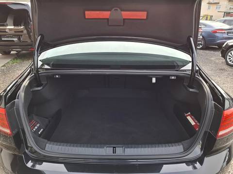 2019 Volkswagen Passat — sličica 6