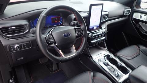 2022 Ford Explorer — sličica 5