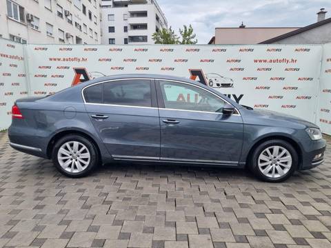 2015 Volkswagen Passat — sličica 5