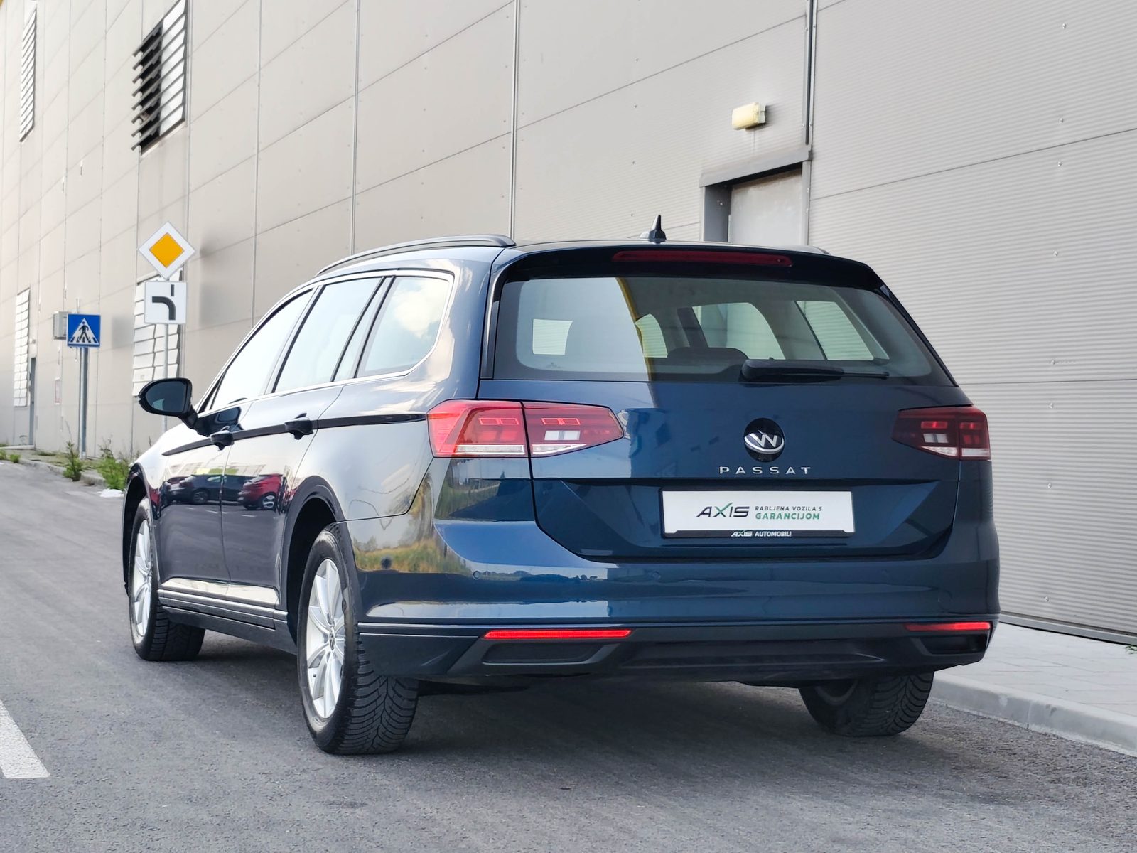 2021 Volkswagen Passat — fotografija 15