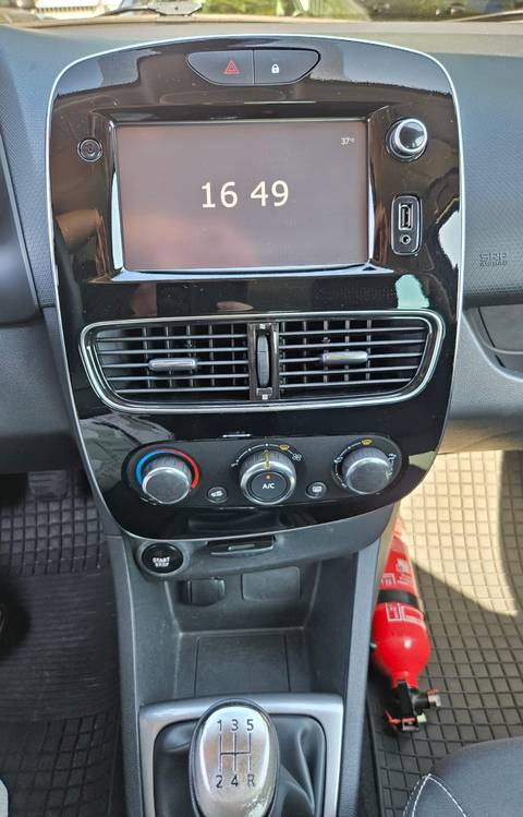 2017 Renault Clio — sličica 16