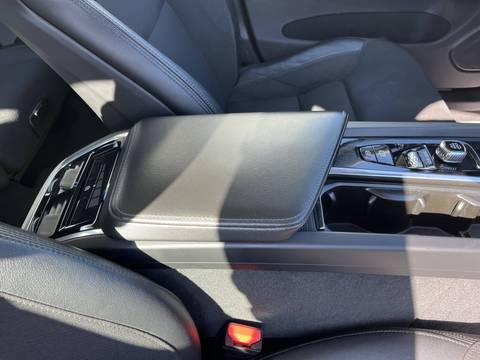 2019 Volvo XC60 — sličica 27