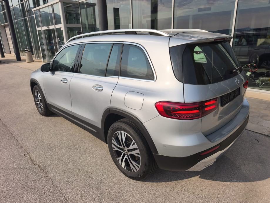 2025 Mercedes-Benz GLB — fotografija 5